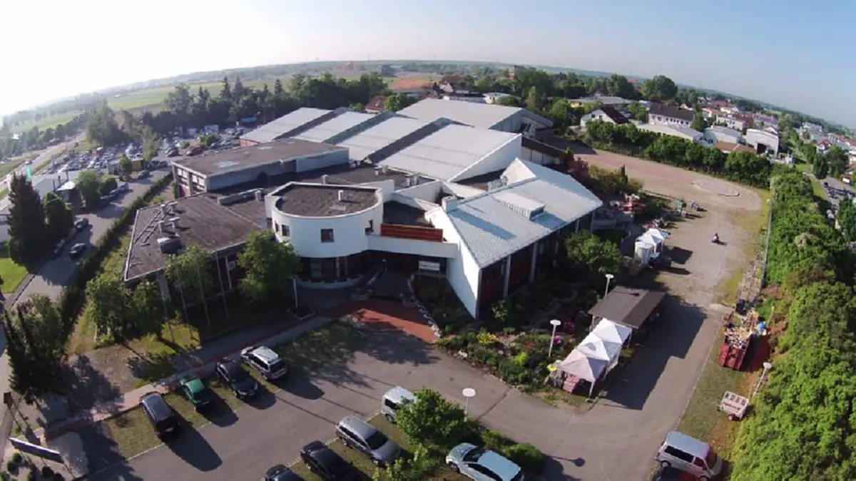 หมายความว่าไง?? สิ่งปลูกสร้างธรรมกายไม่ผิดกฏหมายหลังโยธาธิการ-อปท. เข้าไปตรวจสอบชื่นมื่น (รายละเอียด)