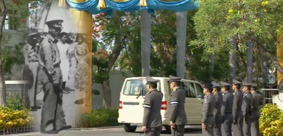 พระราชอารมณ์ขัน ของ ในหลวงรัชกาลที่๙ ที่อำเภอหัวหิน พระราชวังไกลกังวล