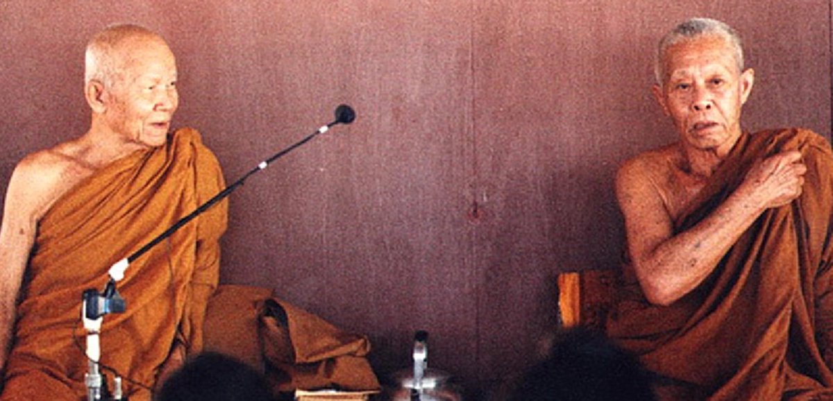 อึ้งกันทั้งวัง! เมื่อหลวงปู่เจี๊ยะไม่ได้เอาพัดยศเข้ามาร่วมศาสนพิธี แถมตะโกนบอกให้พระรูปอื่นหยุดฉัน เล่นเอาวงแทบแตก!