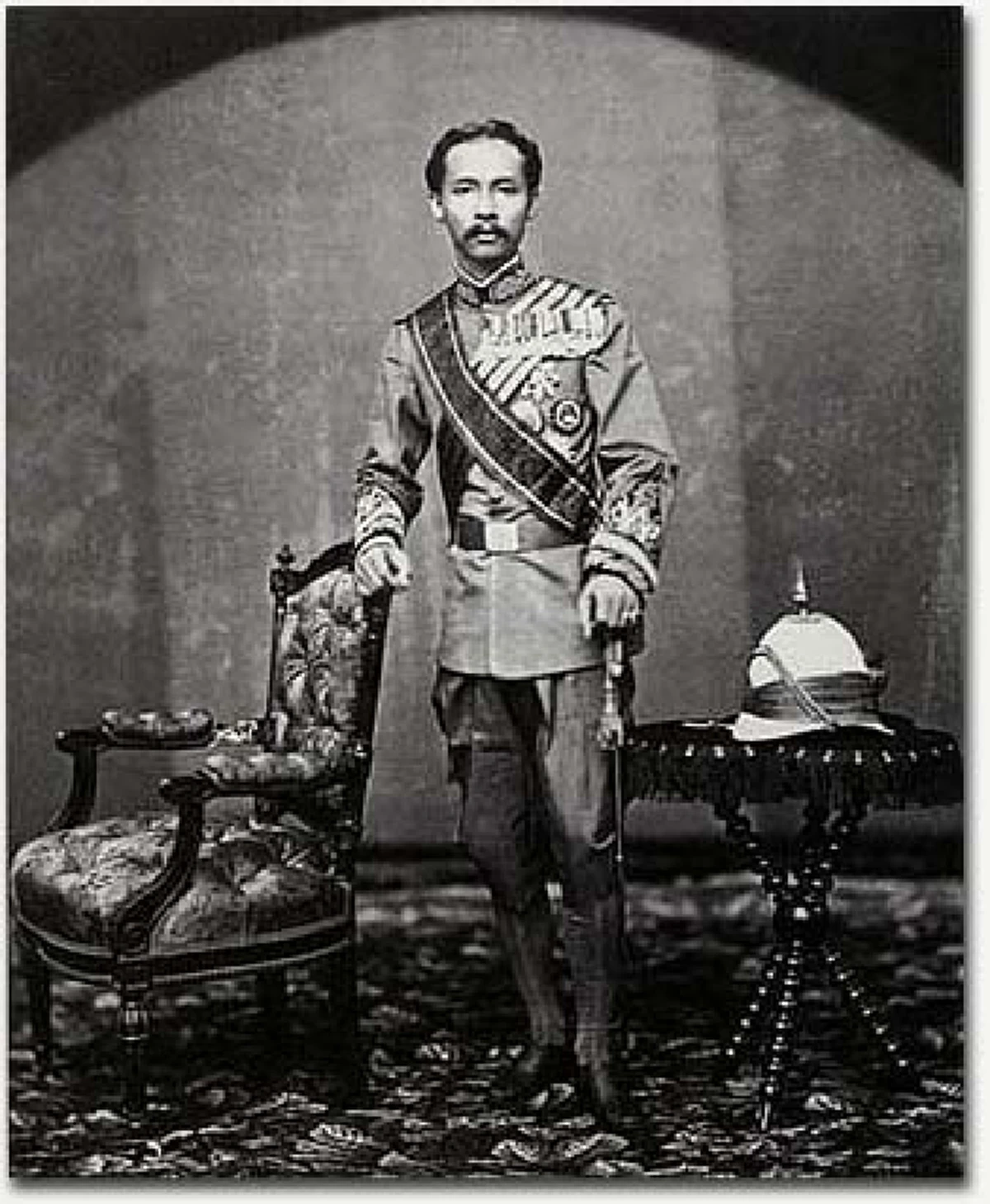 หาชมยาก!...พระบรมฉายาลักษณ์เสด็จพ่อ ร.๕ ตอนทรงพระเยาว์