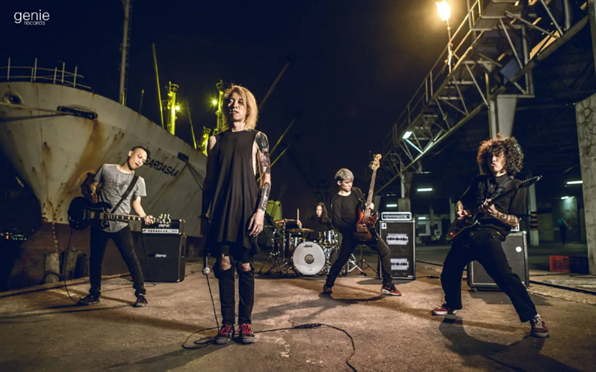 ลืมพวกเค้าไปหรือยัง  !? "Sweet Mullet" วงร็อคในตำนานที่หายไป 3 ปี วันนี้กลับมาพร้อมซิงเกิ้ลใหม่สุดหนักหน่วงมากกว่าเดิม !(ชมคลิป)