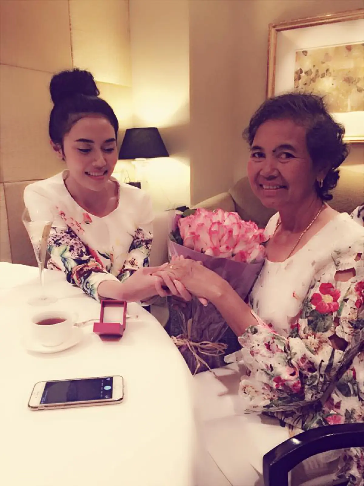ชัดประเด็นร้อน..ใครเสี้ยมฉาว! Deeps Tnews ย้อนไทม์ไลน์คุ้ยปมร้อน"ศรุตานนท์"ล่าสุด"คุณหญิงเกิดศิริ"จิตใจบอบช้ำหนักงดแจงปมรักสามเส้า !?!