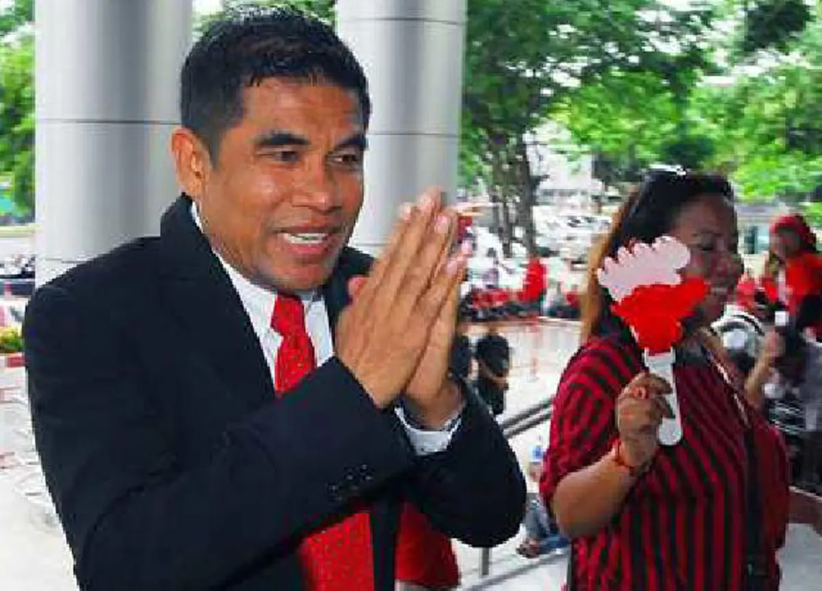 ศาลอาญา เลื่อนอ่านฏีกา เจ๋ง ดอกจิก  เป็นวันที่ 15 ธ.ค. ฐานปราศรัยหมิ่นเบื้องสูง ปี 53 
