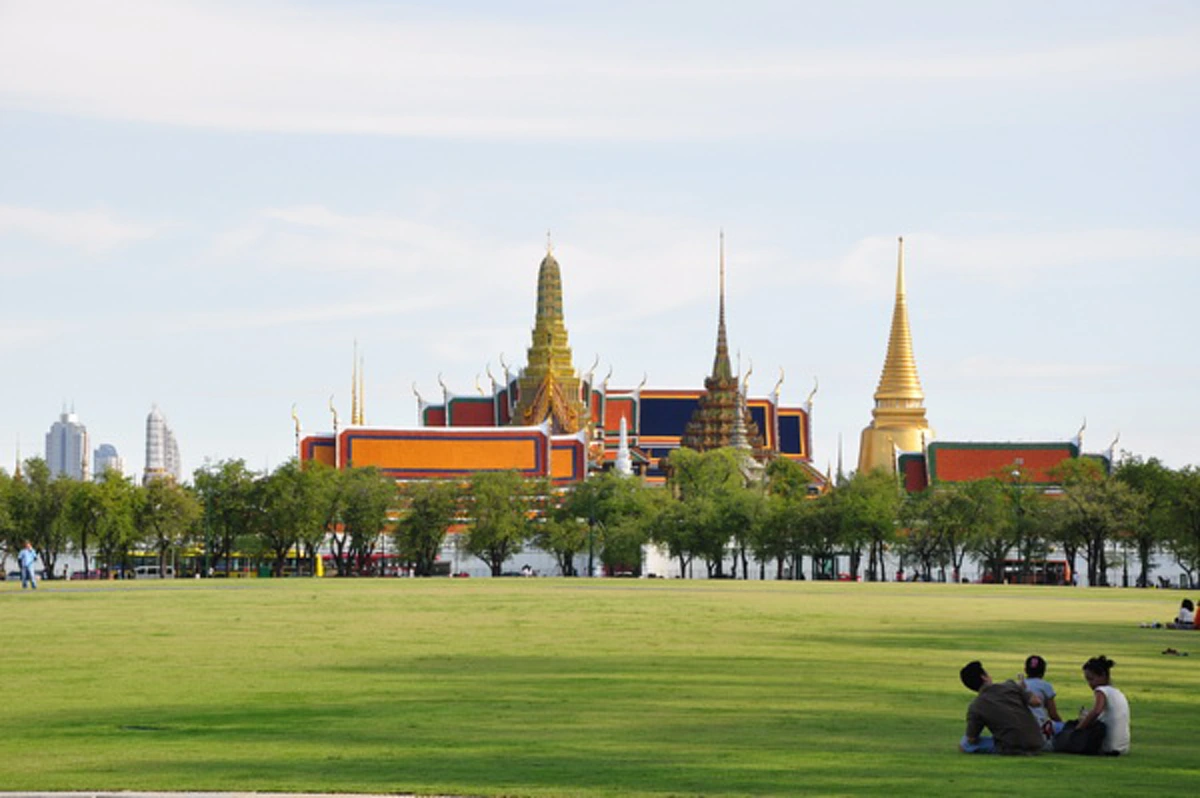 เปิดสนามหลวง24.ชม-ให้พสกนิกรร่วมอาลัย พระบาทสมเด็จพระเจ้าอยู่หัวในพระบรมโกศ