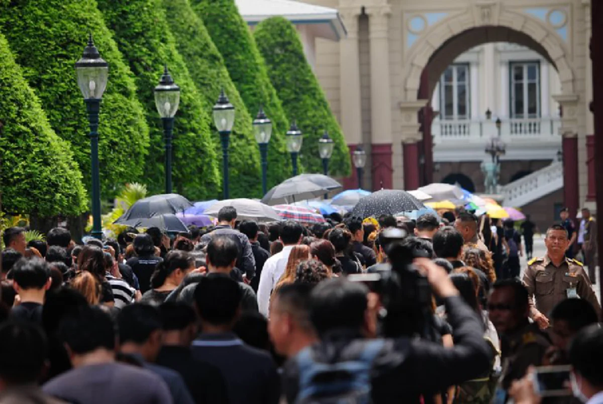 ศตส.เตรียมเปิดให้นักท่องเที่ยวเข้าชมวัดพระแก้ว-พระบรมมหาราชวังตามปกติ 1 พ.ย. นี้ หวังขับเคลื่อนเศรษฐกิจประเทศให้เดินหน้าต่อ