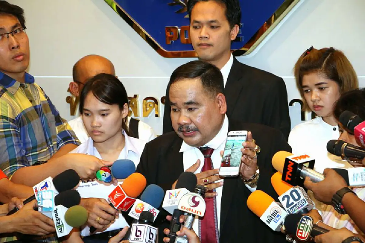 นึกว่าแถลงการณ์คสช.!!!..."ทนายสงกานต์"ประกาศอีกเพื่อความสงบเรียบร้อยและศีลธรรมอันดี(รายละเอียด)