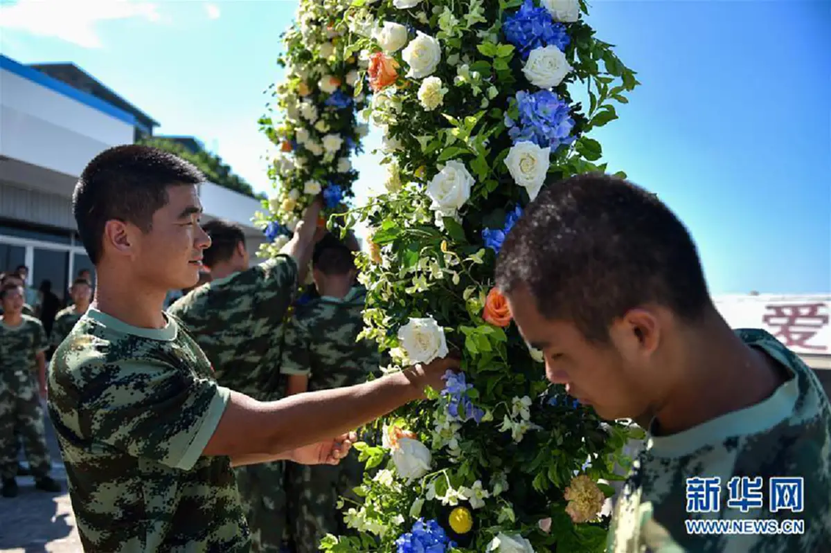 สุดซึ้ง...8 ปีที่รอคอย...งานแต่งที่ชวนน้ำตาไหลของทหารจีนวัยกลางคน