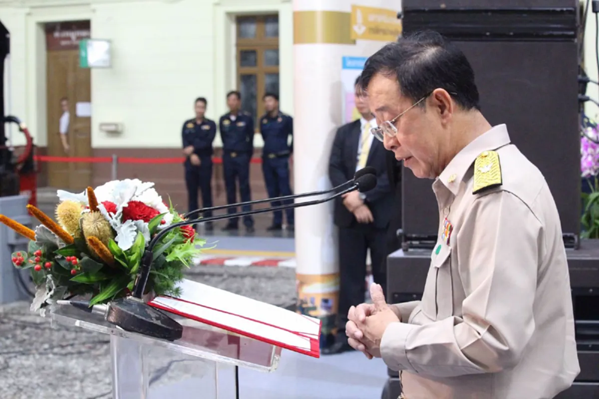 "พล.อ.ประยุทธ์" เป็นประธานพิธีเปิดเดินขบวนรถรุ่นใหม่ เที่ยวปฐมฤกษ์ เส้นทางกรุงเทพ-นครปฐม