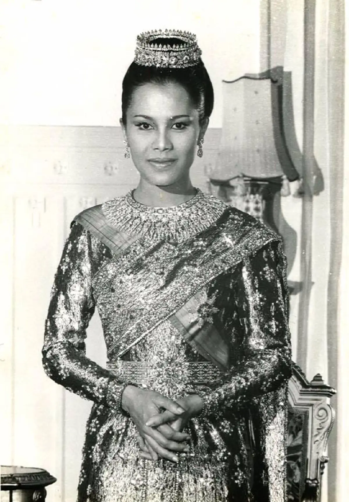 สุดงดงาม...ภาพฉลองพระองค์ประวัติศาสตร์ สมเด็จพระนางเจ้าสิริกิติ์ พระบรมราชินีนาถ 