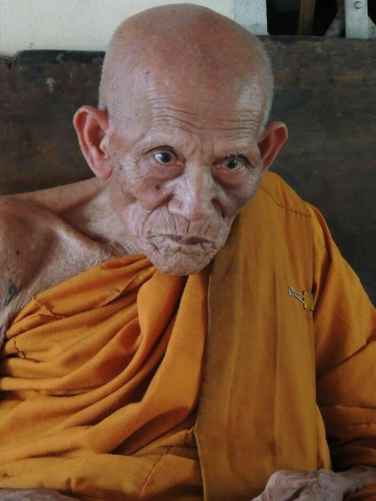 สิ้นเกจิดัง!!! หลวงปู่เร่ง แห่งวัดดงแขวน จ.อุทัยธานี สิริอายุรวม 89ปี ศิษยนุศิษย์แห่ไว้อาลัย!!!