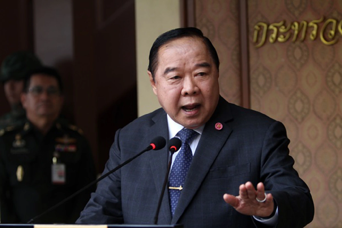 ปีใหม่จะทำตัวดีขึ้น !!! พล.อ.ประยุทธ์ บอกเสียงดังฟังชัดมีอะไรมาให้ ประชาชน ...แถมขอบคุณทุกคนอีกด้วย (รายละเอียด) 