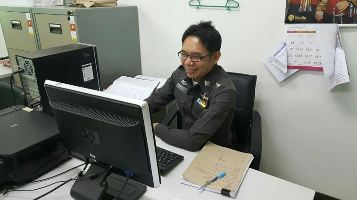 ทนแรงกดดันไม่ไหว!!  โจ๋หัวหน้าแก๊งค์ ทุบตู้ฉกเหรียญ ปู่ตื้อ ขอเข้ามอบตัว-คืนของกลาง ตร.เร่งสอบปากคำล่าตัวการเพิ่ม!!