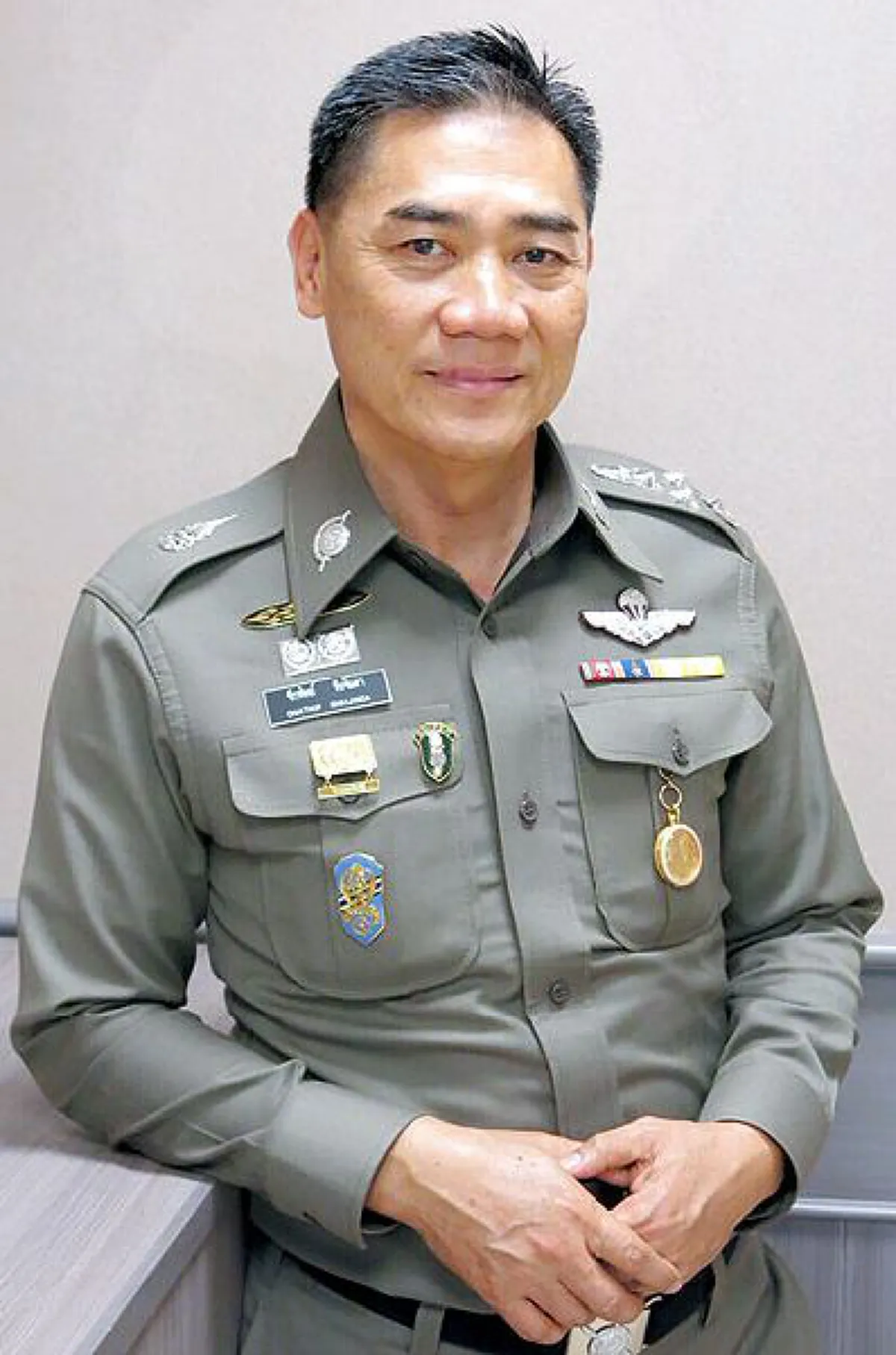 ด่วนที่สุด!!! "ผบ.ตร." มีคำสั่งด่วนถึงผู้ใต้บังคับบัญชาในสำนักงานตำรวจแห่งชาติ งด! ให้สัมภาษณ์ข้อมูลในทุกกรณี บุกวัดพระธรรมกาย