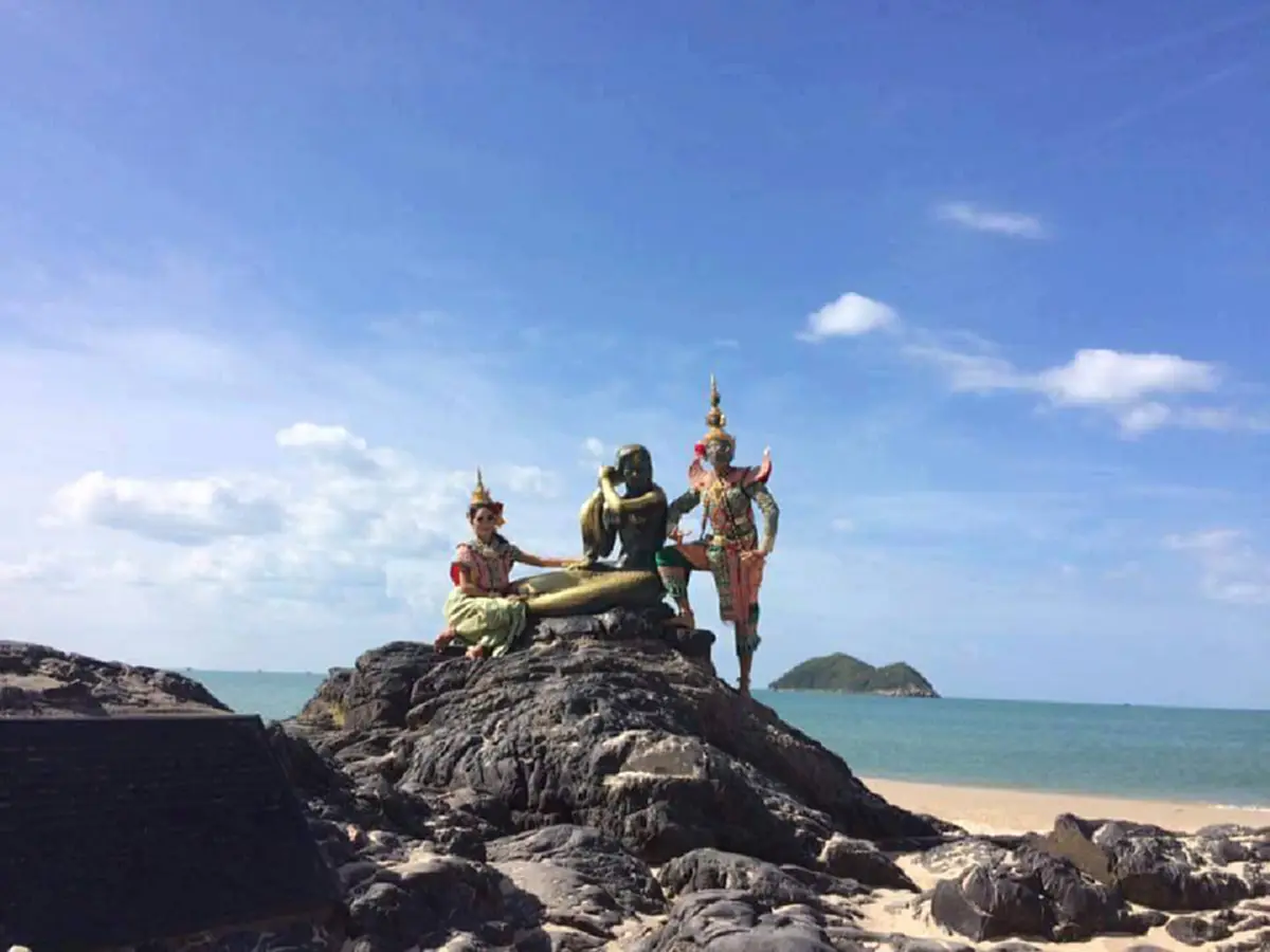 ใครจะรู้ว่าทศกัณฐ์ รักนางสีดามากกว่าเท่าไห่ร่ !! สุดอลังการชมภาพชุด พี่ทศ-สีดา เยือนสงขลา !! (ภาพชุด+ประวัติทศกัณฐ์-สีดา)  