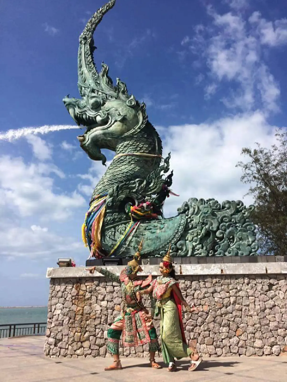 ใครจะรู้ว่าทศกัณฐ์ รักนางสีดามากกว่าเท่าไห่ร่ !! สุดอลังการชมภาพชุด พี่ทศ-สีดา เยือนสงขลา !! (ภาพชุด+ประวัติทศกัณฐ์-สีดา)  