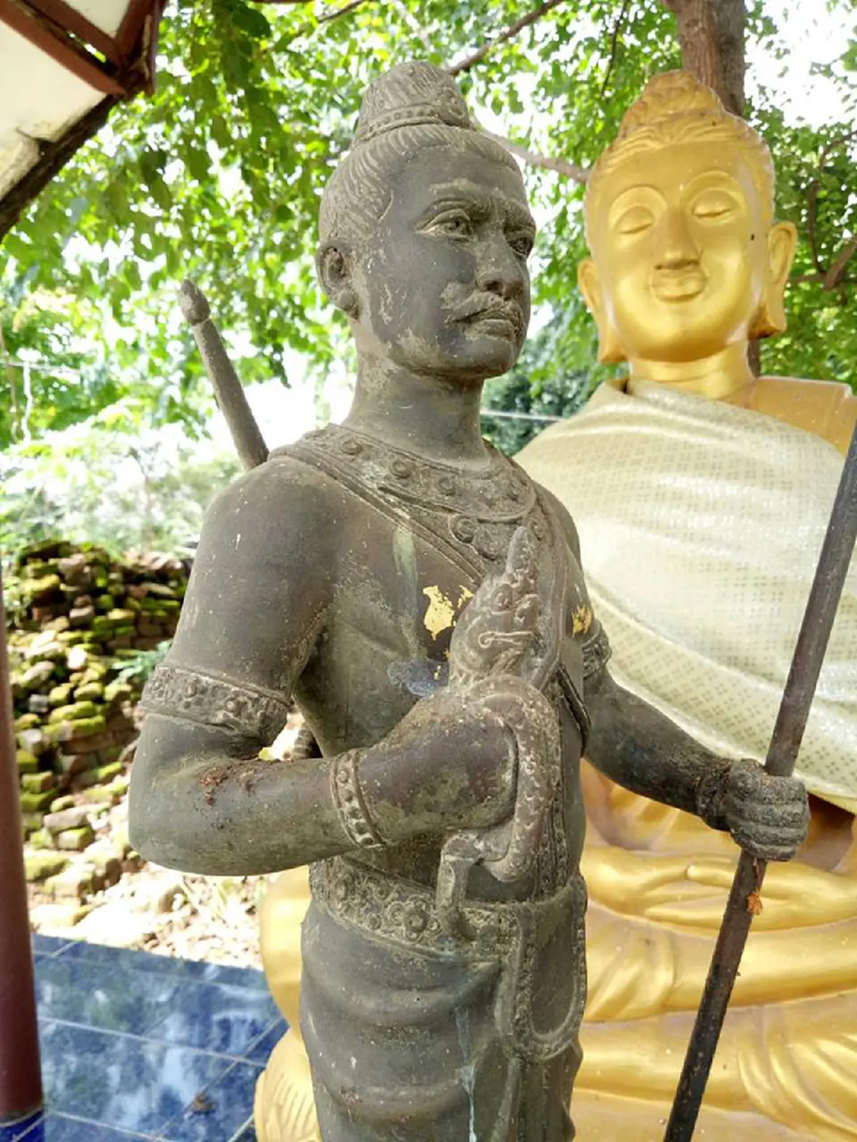 หลอนกันทั้งกองถ่าย! ทีมสารคดีลืมขอขมา  เจออาถรรพณ์พ่อขุนผาเมืองเต็มๆ ชมจำปาพันปี ประจักษ์พยานรักแห่งพ่อขุนผาเมือง 