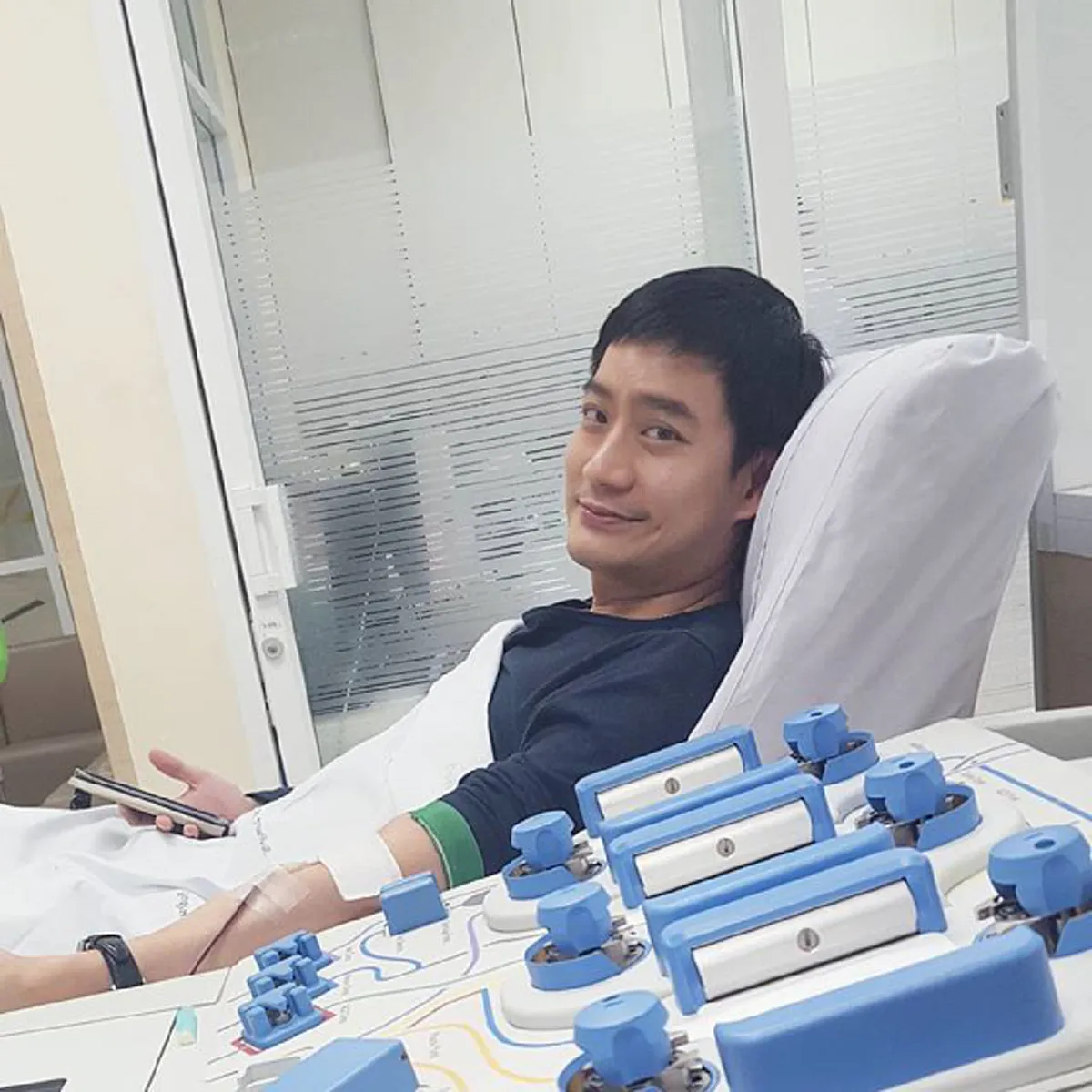 ไม่ใครรักเราเท่าพ่อแม่!!! แฟนคลับแห่ให้กำลังใจโอปอล์-หมอโอ๊ค ลุ้น "น้องอลิน" เตรียมผ่าตัดป่วยลิ้นหัวใจตีบ ขณะเจ้าตัวโพสต์ชวนทำดีบริจาคเลือด