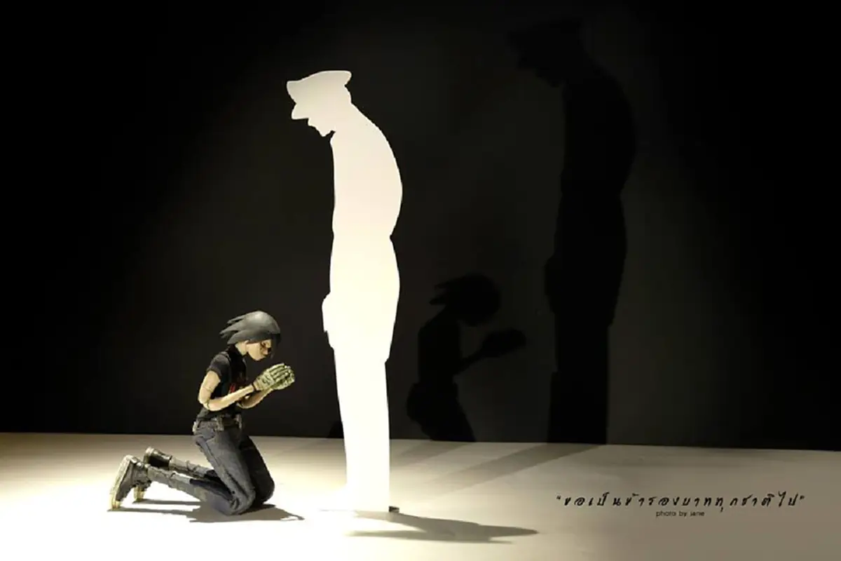 อยากให้แชร์ต่อ!! "เพจดัง" นำโมเดลการ์ตูนถวายอาลัย ในหลวง ร.9 แต่ละภาพแฝงแง่คิด สุดลึกซึ้งเกินบรรยาย!!