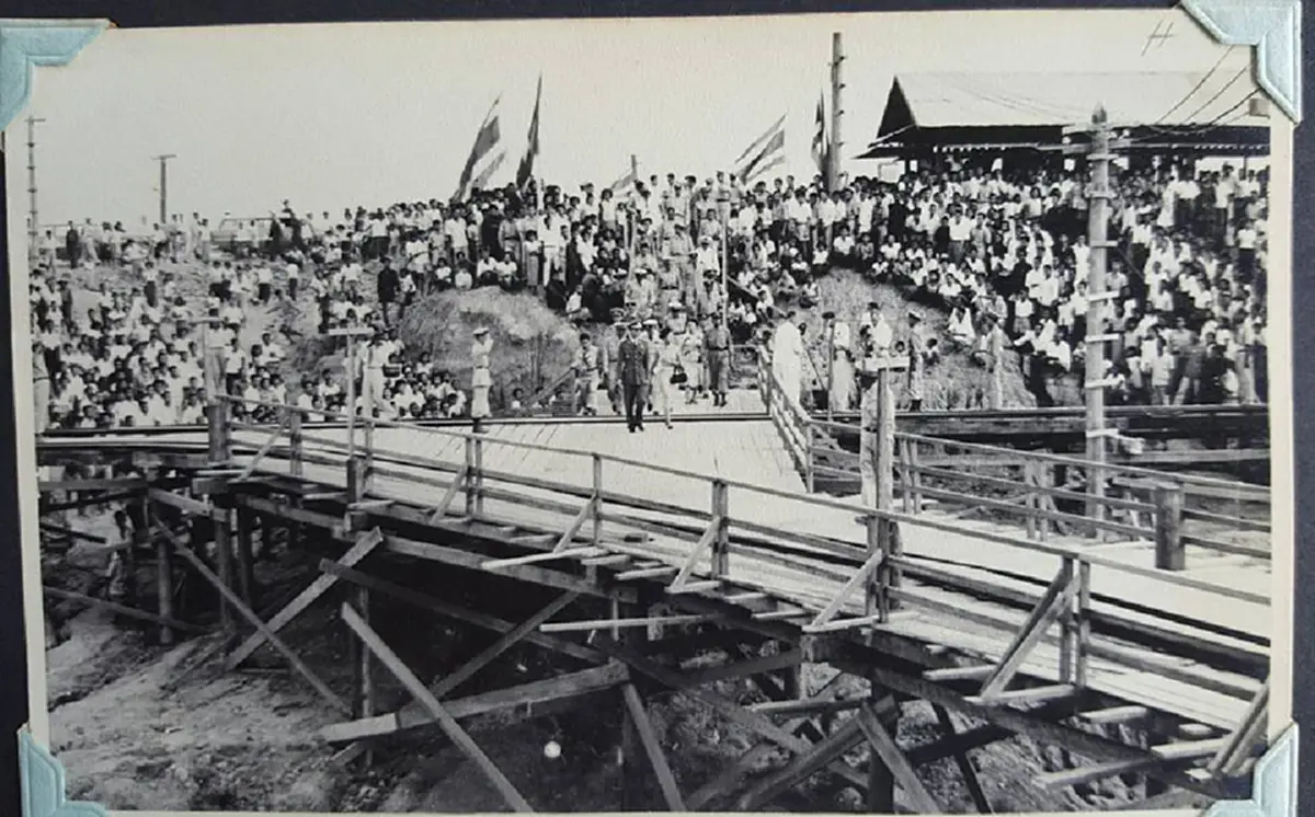 ภาพหายาก!! ๕๙ปีในความทรงจำ "ในหลวงร.๙ - ราชินี" เสด็จเปิดเขื่อนเจ้าพระยา จ.ชัยนาท