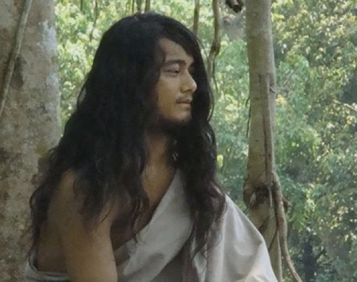 เส้นทางแห่งพระโพธิสัตว์...ลามะปาเดนโดรเจ  จากเด็กชายนั่งสมาธิ สู่ชายหนุ่มผู้ตั้งปาณิธานนำสันติมาสู่โลก