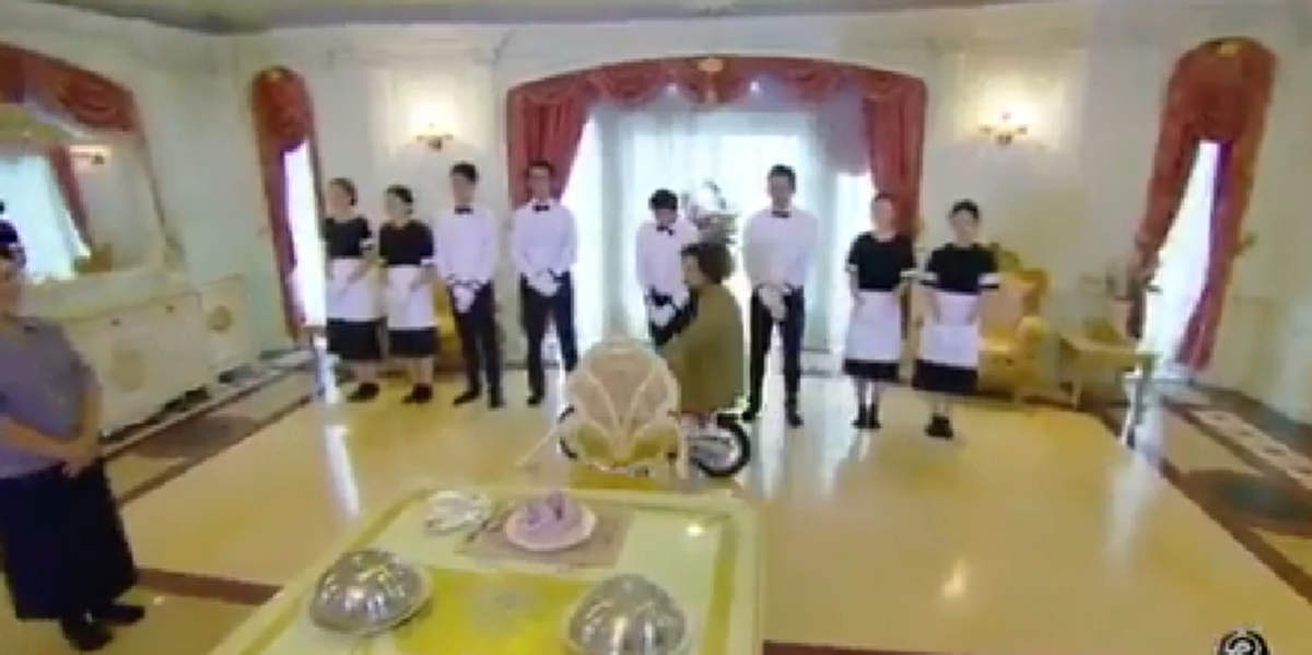 คนดูเป็นล้าน!!! คลิป "ผมจะกินมาม่า" จากละครสุดฮา บอกเลยงานนี้ "หลุยส์ สก๊อต" เล่นได้แบบคนดูขำท้องแข็งสุดๆ (ชมคลิป)