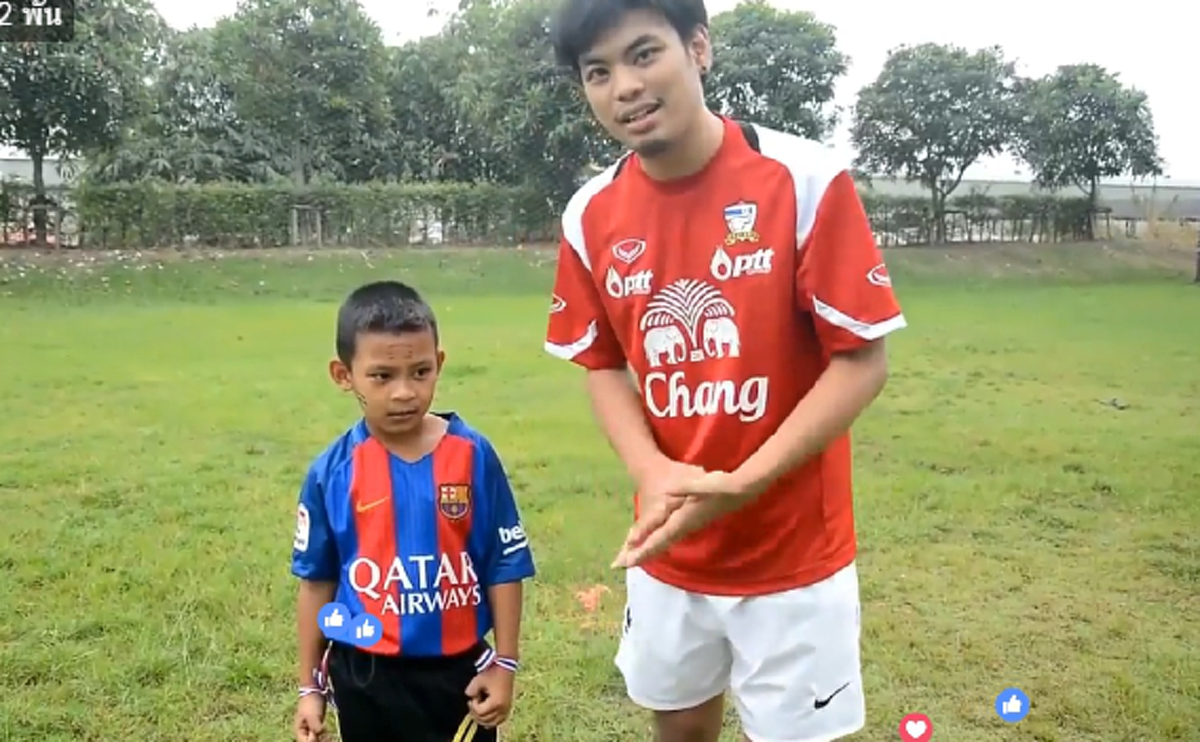 เปิดเทปพิเศษ!!! เมื่อ "น้องพี Super10"  ฝึกซ้อมโชว์สกิลเทพ ที่ทำเอาทีมงานคู่ซ้อมเจอฝีเท้าเข้า ถึงกับต้องยอมแพ้กันเลยทีเดียว!!! (มีคลิป) 