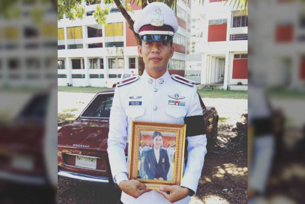 วันนี้แฟนผมก็มานะครับ...แฟน "ครูอิ๋ว" โพสต์ข้อความสุดซึ้ง หลังติดดาวประดับบ่าตามสัญญาได้สำเร็จ บอกครูอิ๋วยังไม่ไปไหนจะอยู่ในใจเสมอ..