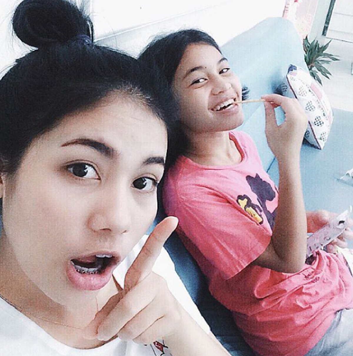 เปิดใจ!!! น้องสาวสุดรัก "น้ำตาล ชลิตา" ฝากข้อความสุดซึ้งถึง "พี่สาว" จากใจถึงใจ กำลังใจท่วมท้นแบบนี้ มงฯอยู่แค่เอื้อมแน่นอน!!! (มีคลิป)