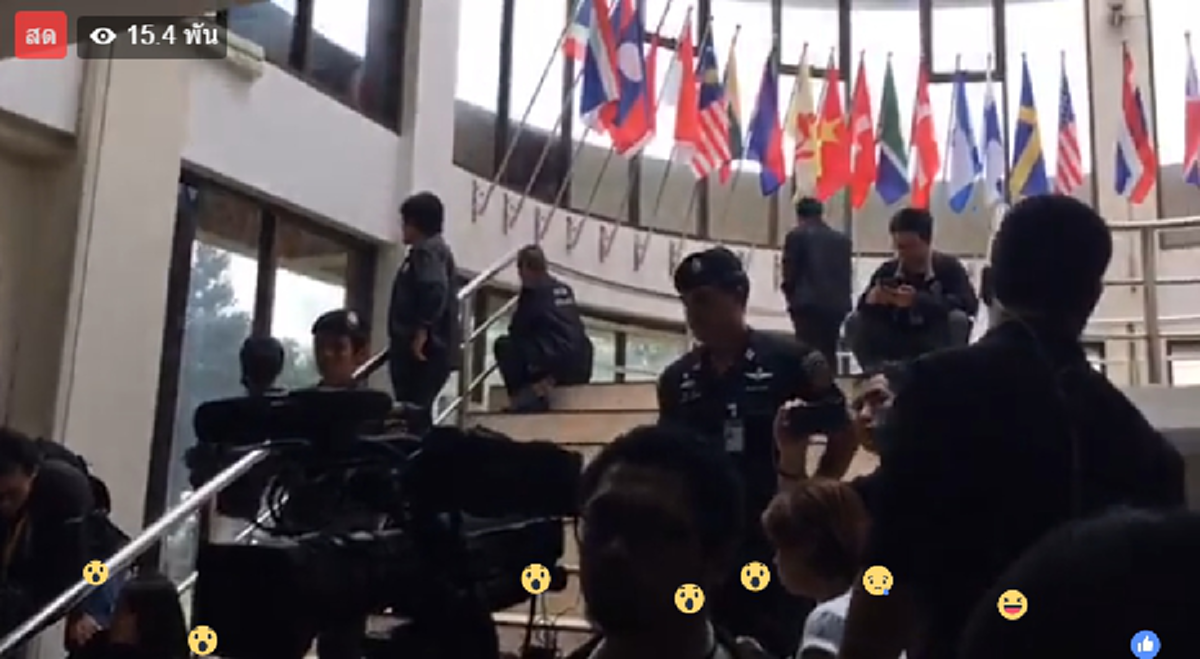 ด่วนที่สุด!!! "เบนซ์ เรซซิ่ง" เข้ารายงานตัวพบตำรวจ ปส. เพื่อชี้แจงทรัพย์สิน หลังถูกซัดทอดพัวพันการฟอกเงินเครือข่ายค้ายา ไซซะนะ (มีภาพ)
