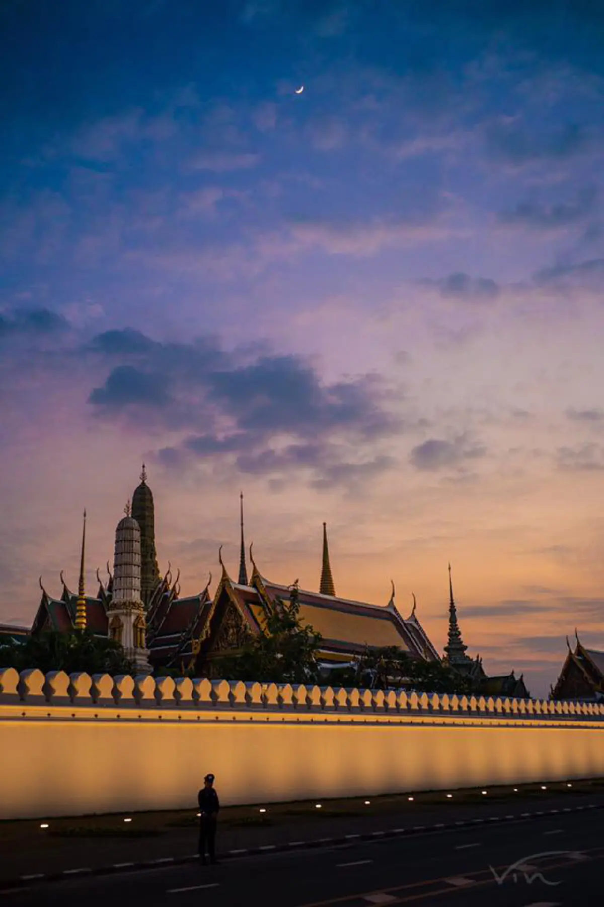 แชร์สนั่น !!! ช่างภาพ+คนทำภาพประกอบชื่อดัง ร่วมตั้งใจรังสรรค์ภาพรำลึกพระคุณ "องค์พ่อหลวง" ให้เลือกใช้เป็น Wallpaper โทรศัพท์ !?!