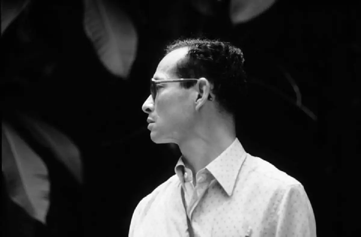 รับสั่งให้ "เก็บร่ม" และทรงเปียกฝนเช่นเดียวกับราษฎร เรื่องเล่าเกี่ยวกับ "ในหลวง ร.9" ที่ยังตราตรึงในหัวใจชาวไทย ตราบนิรันดร์!!