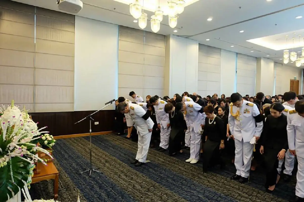 ชมคลิป คนไทยในสิงคโปร์ จัดกิจกรรมยิ่งใหญ่ "รวมพลังแห่งความจงรักภักดี" ร้องเพลงสรรเสริญพระบารมีดังกึกก้อง !! (มีคลิป) 