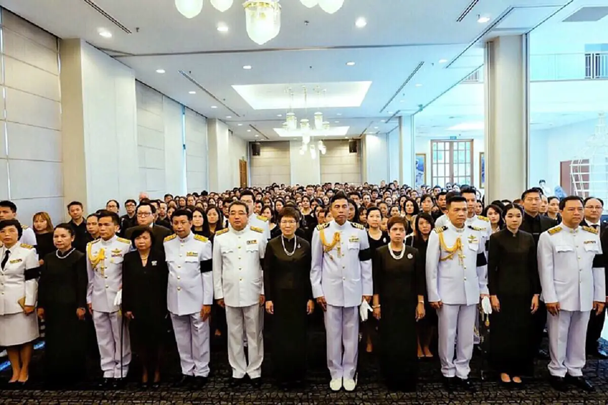 ชมคลิป คนไทยในสิงคโปร์ จัดกิจกรรมยิ่งใหญ่ "รวมพลังแห่งความจงรักภักดี" ร้องเพลงสรรเสริญพระบารมีดังกึกก้อง !! (มีคลิป) 