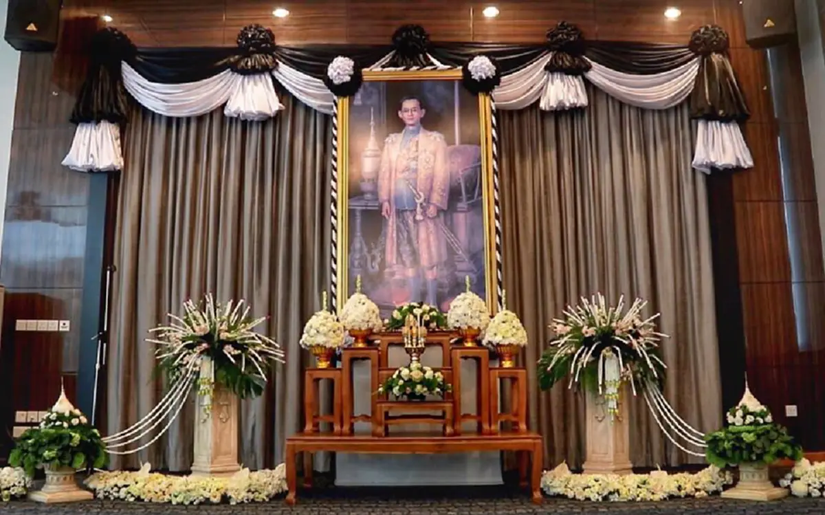ชมคลิป คนไทยในสิงคโปร์ จัดกิจกรรมยิ่งใหญ่ "รวมพลังแห่งความจงรักภักดี" ร้องเพลงสรรเสริญพระบารมีดังกึกก้อง !! (มีคลิป) 