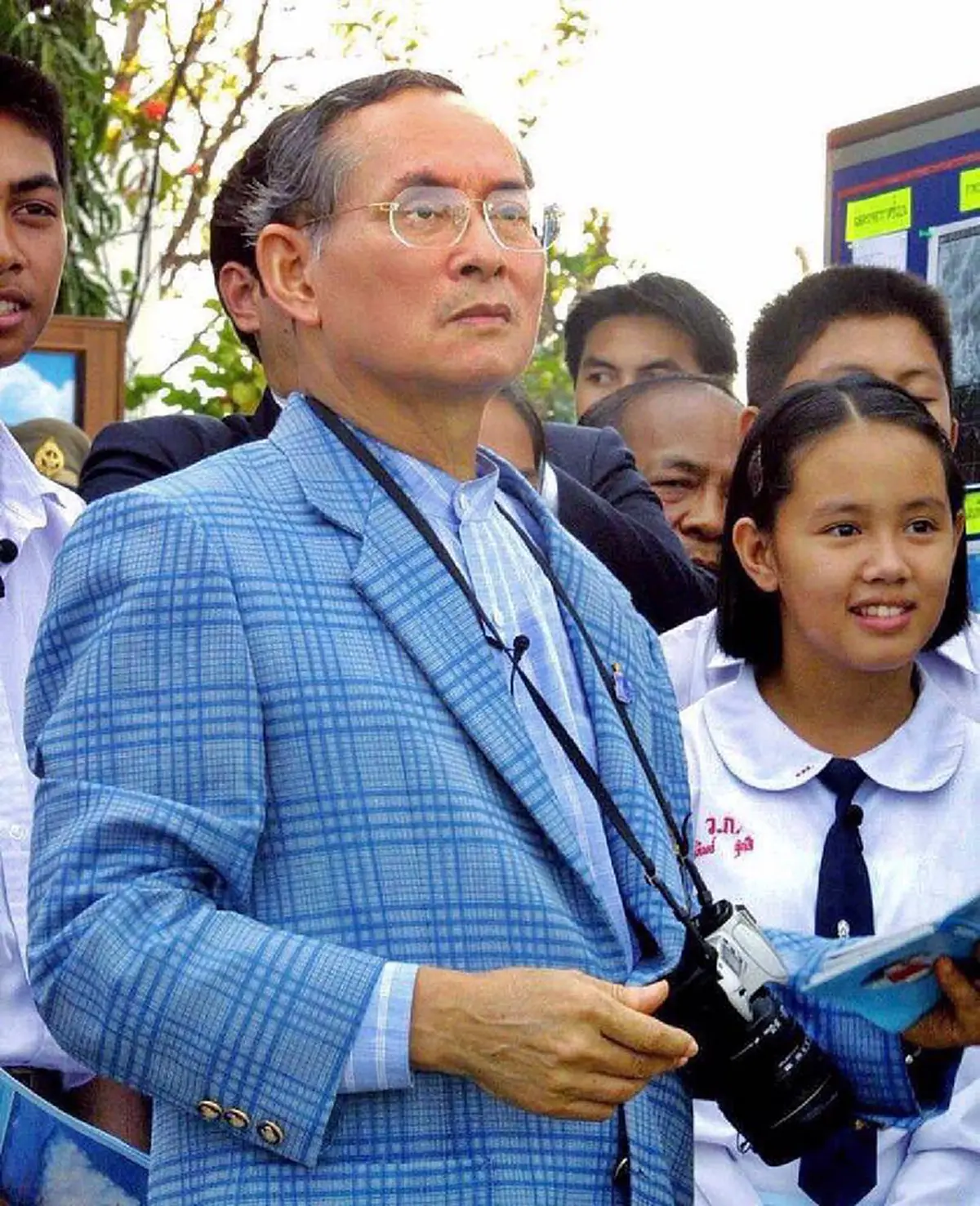 พระองค์ทรงยืนอยู่ตรงหน้ากลุ่ม แล้วทรงพระราชดำเนินถอยหลัง.. เผยบทความชั่วโมงสุดท้ายในการเรียน ครั้งได้เป็นลูกศิษย์ "ครูของแผ่นดิน"