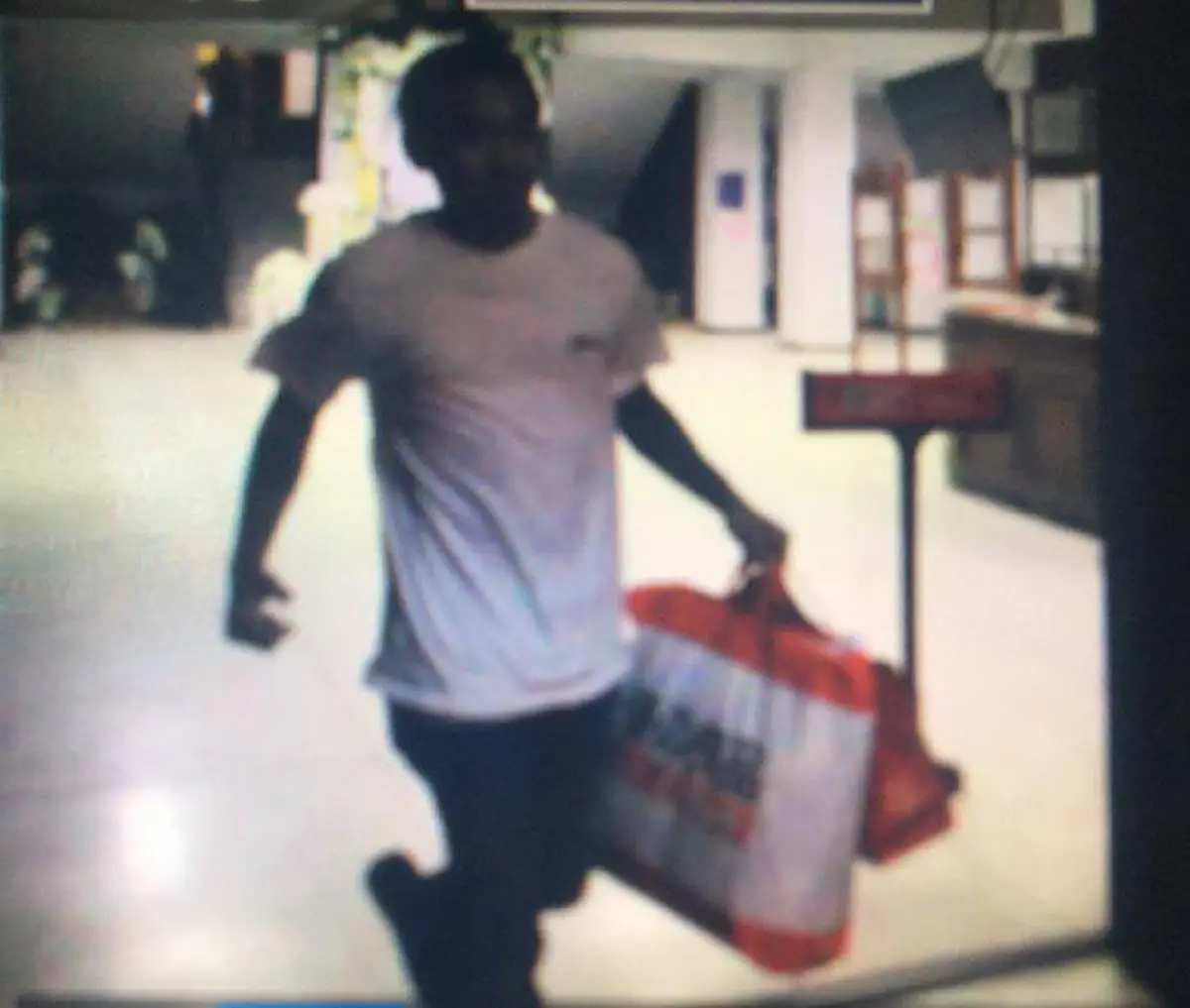 ยังไม่เห็นหัว!!แม่ เจมส์บอนด์ ยืนยัน บอล กฤษณะไม่ได้โผล่มาเยี่ยมลูกชายหลังได้ประกัน ย้ำสื่อตีข่าวผิดส่งคนล๊อคตัวขอขมา !?!