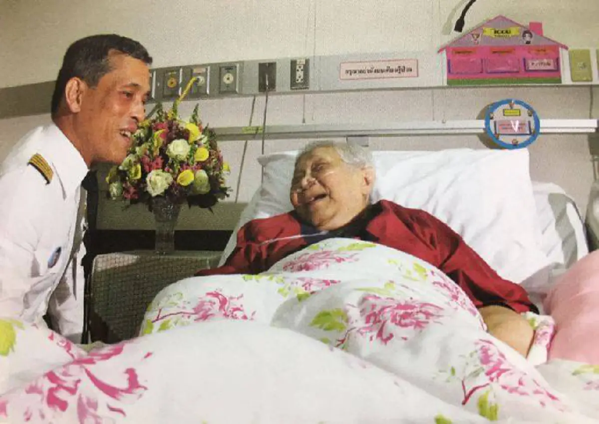 พระพี่เลี้ยงพระเจ้าแผ่นดิน... บทความสุดประทับใจ ของ สมเด็จพระเจ้าอยู่หัวมหาวชิราลงกรณฯ ที่มีต่อ พระพี่เลี้ยงในพระองค์