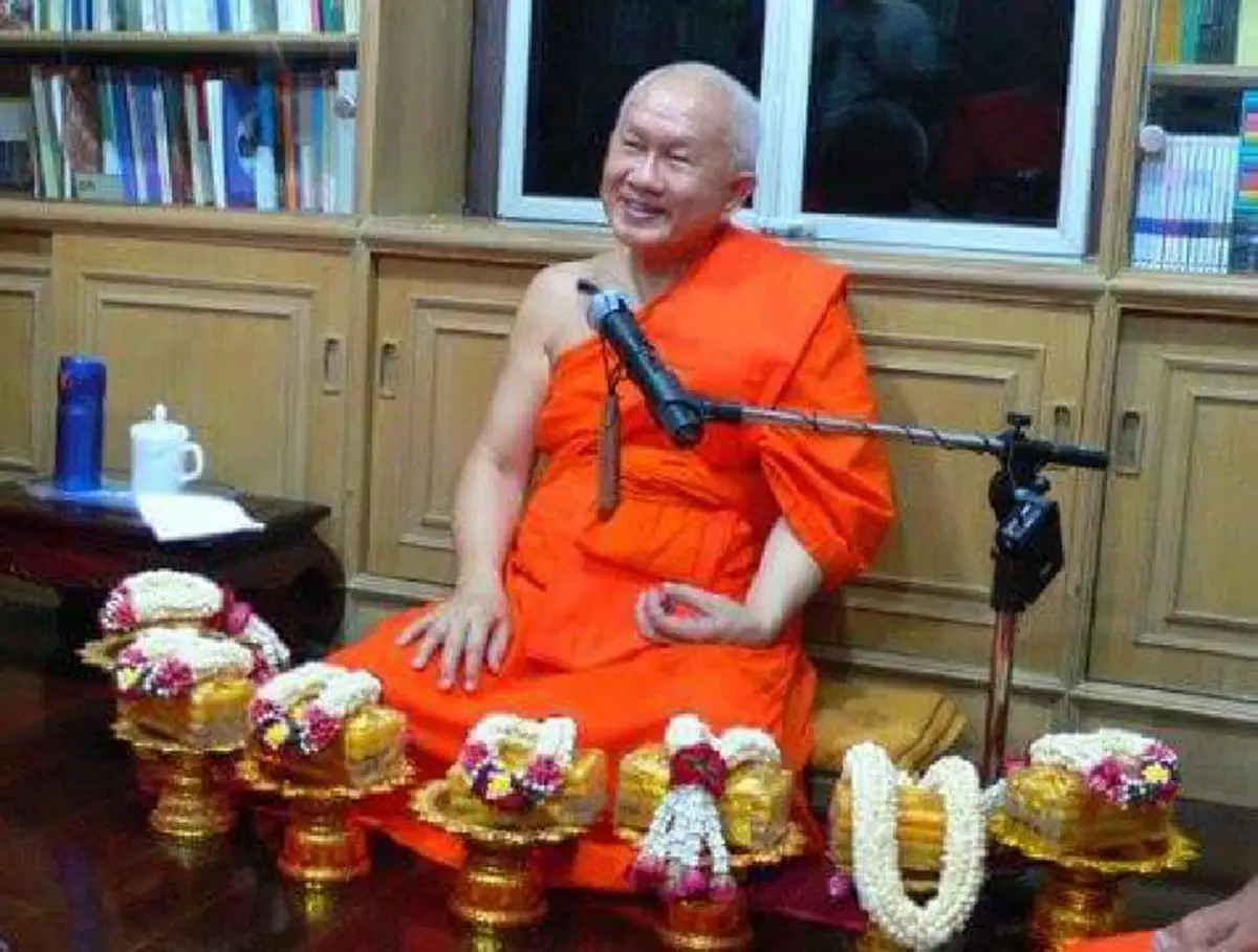สาธุๆ ... ธรรมะคุ้มครองผู้ประพฤติธรรรม สมเด็จพระพุทธโฆษาจารย์ แนะหนทางนำชีวิตสงบ " ฝึกครบ 8 อย่าง ไม่มีความทุกข์แน่นอน"