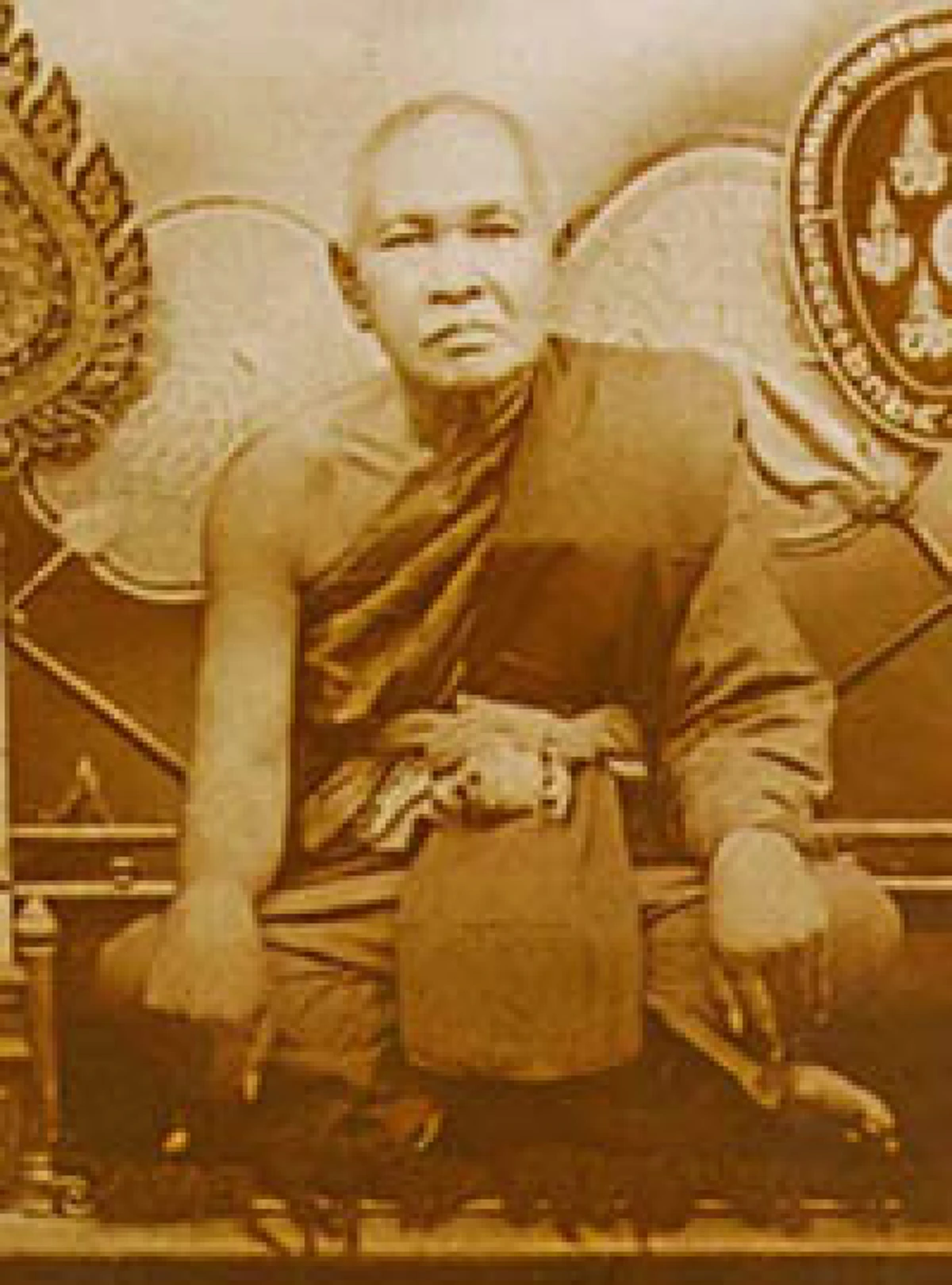 พระกริ่ง พระชัยวัฒน์ วัดชนะสงคราม พระเครื่องที่นำปลุกเสกโดยสังฆราชแพเกจิดังแห่งยุคสมัยร่วมส่งพลัง  ให้แก่ทหารไทยร่วมรบในสงครามอินโดจีน