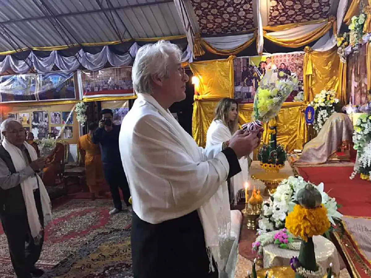 ประทับใจ!!! "ริชาร์ด เกียร์" ดาราฮอลลีวูด ร่วมสวดพระอภิธรรมบำเพ็ญกุศลถวายในหลวง รัชกาลที่ 9