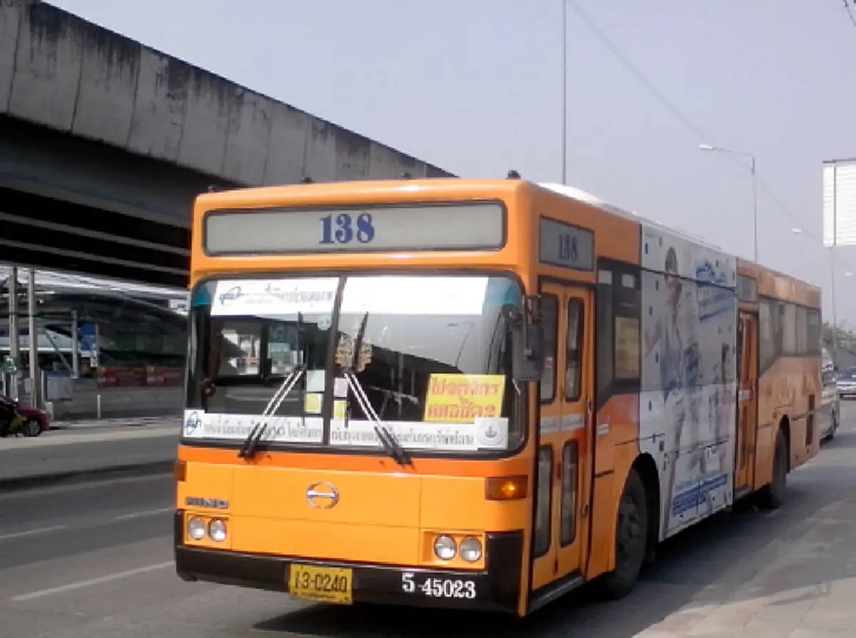 ฉันรอพี่ทุกวันเลยนะ!! ผู้โดยสารร้อง "รถเมล์สาย 138" รอนานมาก จนต้องตั้งกลุ่มไลท์หาเพื่อนร่วมทางแชร์ค่าแท็กซี่!!