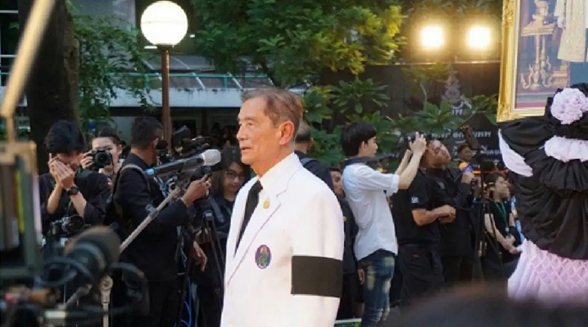 แม้ทรงประทับรักษา...ก็ทรงงานตลอด "นพ.สงคราม" แพทย์ประจำพระองค์ เล่าความผูกพัน "ในหลวง ร.๙" กับ "ชาวศิริราช"