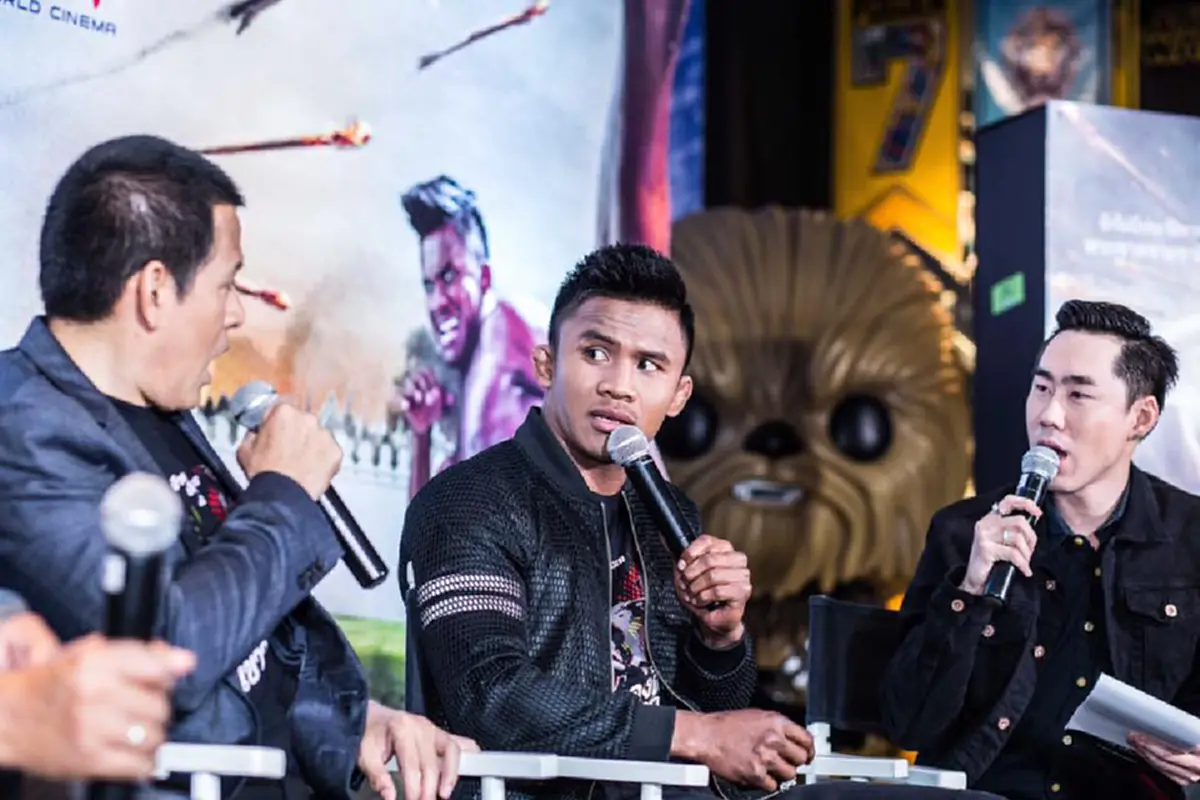 รีรันคลิปในตำนาน!! "บัวขาว" โชว์พลังเเข้งเตะต้นกล้วยกระจุย เเต่ละดอกหนักจริงๆ....เห็นเเล้วไม่อยากคิดสภาพ"คู่ต่อสู้"ที่เคยโดนอัดน่วม (มีคลิป)