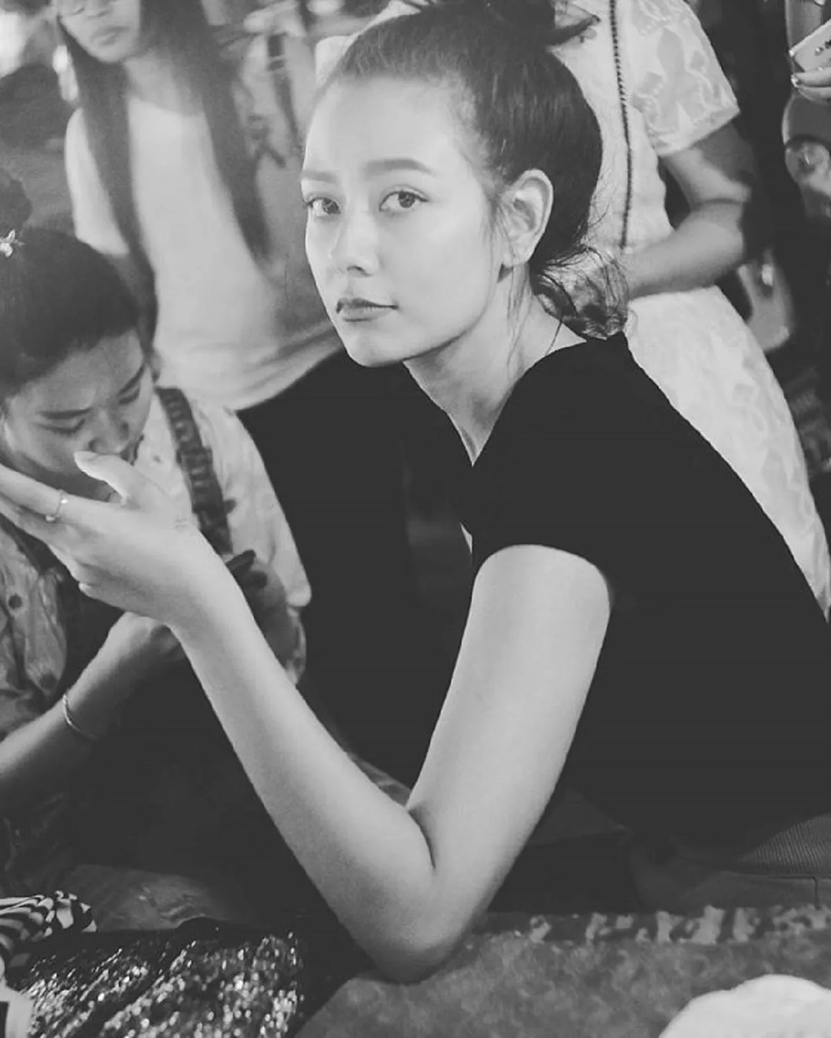 จำเริญๆเถอะแม่คู้น!"แซมมี่"นางเอกวิก7สีวิ่งถ่ายละครดูเเลพ่อป่วยโรครุมตกกลางคืนเป็นเเม่ค้าขายเสื้อผ้ามือสองขยันจริงขยันจังเพื่อครอบครัวที่รัก