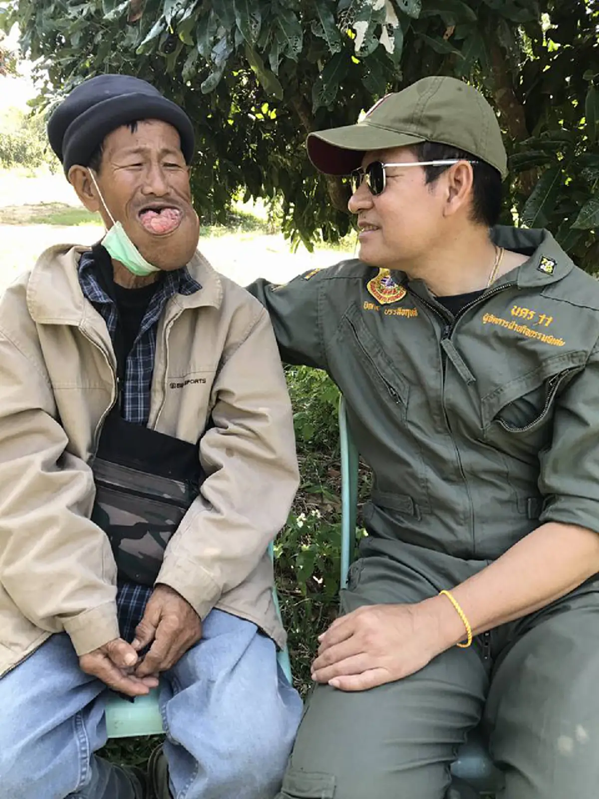 จิตใจดีเหลือเกินพ่อคุณ!! "บิณฑ์ บรรลือฤทธิ์" ยื่นมือช่วยชายชาวน่านวัย68 ป่วยเนื้องอกในปากใช้ชีวิตลำบากทำนาก็ล่มจนเป็นหนี้ #อนุโมทนาสาธุๆๆ!!