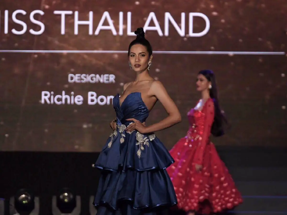 มาแรงแซงทุกโค้ง!!! พลังคนไทย ร่วมติดแฮชแท็ก "น้ำตาล ชลิตา" พุ่งทยานขึ้นอันดับ 1 วันแรก ลุ้นเป็น 1 ใน 12 คนสุดท้าย!!! #MissUniverse #Thailand
