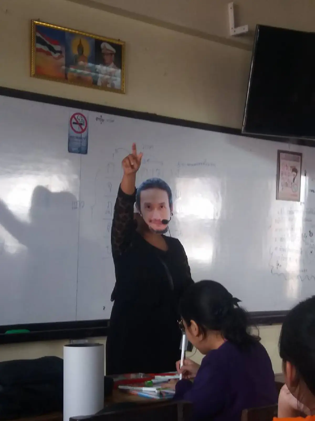 ได้หมด..ถ้าสดชื่น!! "มนุษย์ครู" สวมหน้ากาก  "ดารา-นักร้องดัง" กระตุ้นลูกศิษย์ตั้งใจเรียน บอกเลยโคตรเฟี้ยวฟ้าว!!(คลิป)