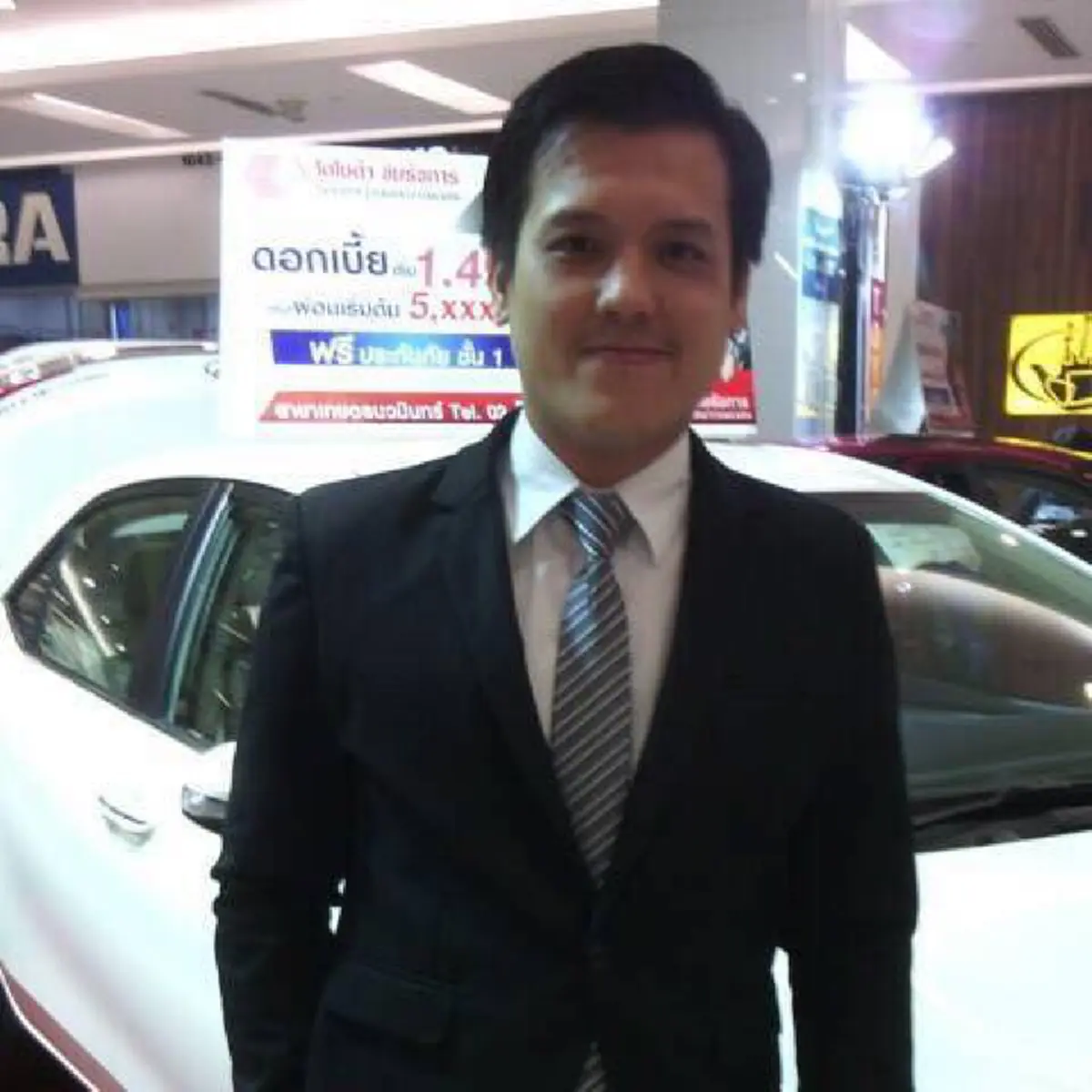 หวั่นซ้ำรอย "สาวทอม" เร่งหาตัว "หนุ่มเซลล์แมน" หายตัวร่วมเดือน โยงปมกิ๊กสาว และคนมีสี ญาติสงสัยถูกอุ้มฆ่า!!