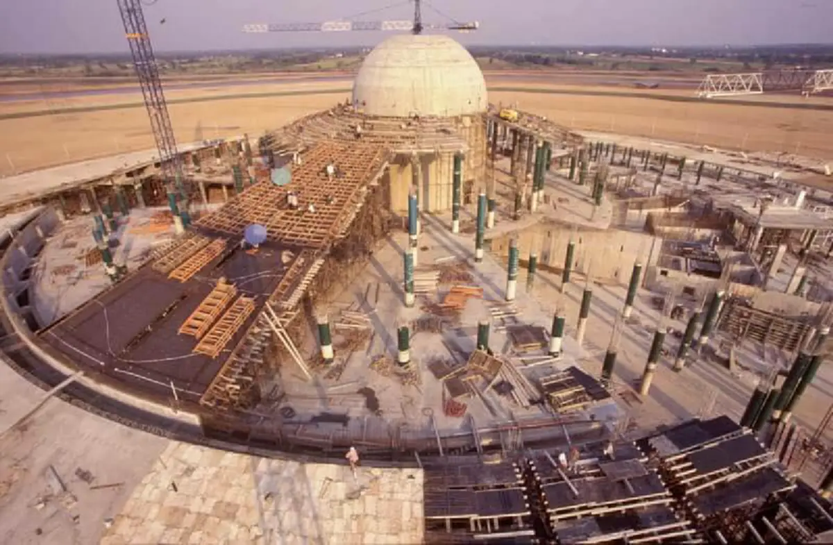 เคยเห็นยัง!!!...จุดเริ่มต้นของธรรมกายเจดีย์ ที่ลูกศิษย์ภูมิใจนำเสนอมากว่า...มันไม่ใช่จานบิน นะจ๊ะ (ชมภาพ)