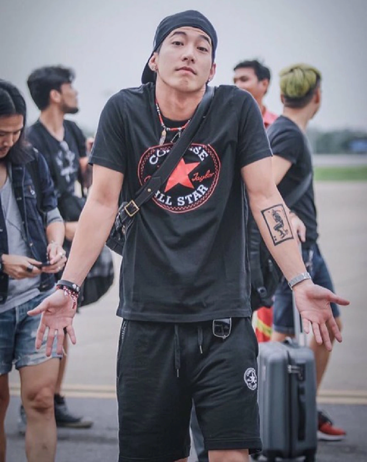 อ้าววววว..."โตโน่"ไหงมาแบบนี้เผยสัมพันธ์นางแบบสาว ไม่ใช่แฟนทำแทนไม่ได้รึเปล่า???